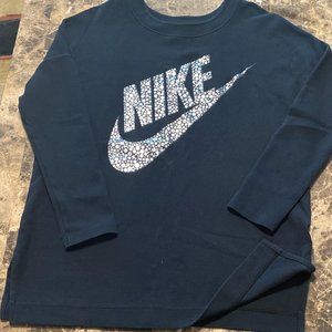 Women Nike Large Long Sleeves Sweater/Sweatshirt Bubble Logo